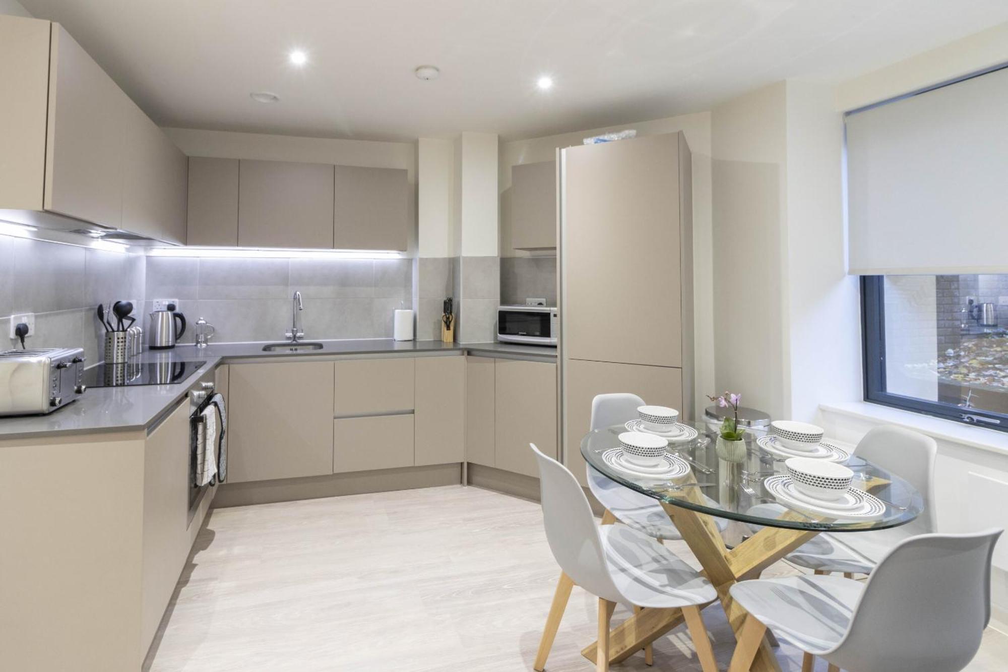 Linacre 1&2 - One And Two Bed Flat Behind The Cathedral With Free Parking And Fast Wifi Apartment Exeter Bagian luar foto