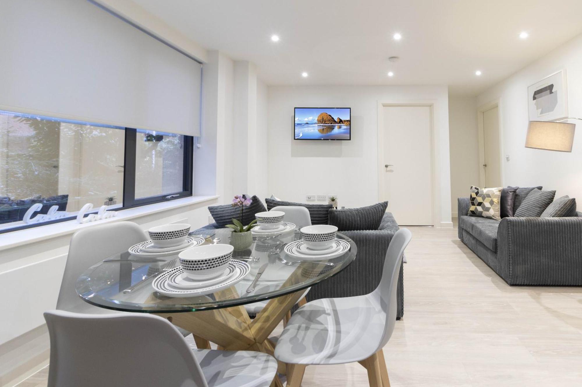 Linacre 1&2 - One And Two Bed Flat Behind The Cathedral With Free Parking And Fast Wifi Apartment Exeter Bagian luar foto
