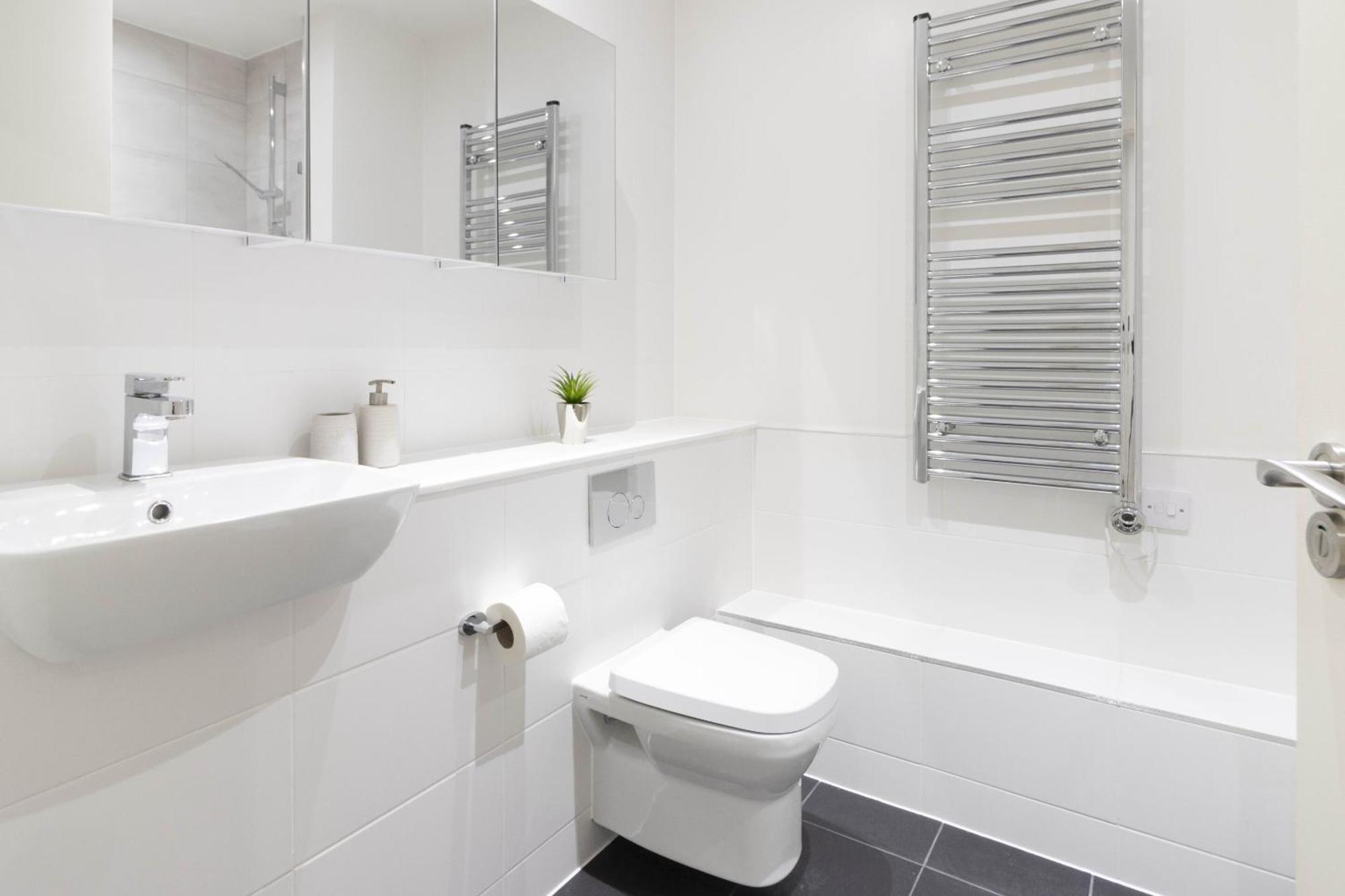 Linacre 1&2 - One And Two Bed Flat Behind The Cathedral With Free Parking And Fast Wifi Apartment Exeter Ruang foto